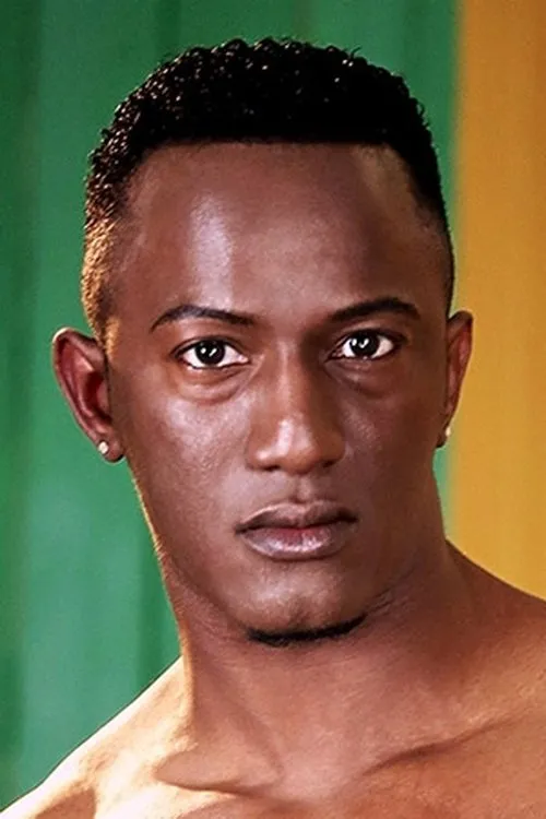 Rivelli Pharelli interpretando a 