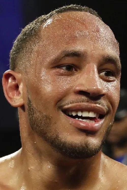 Rob Brant interpretando a Self