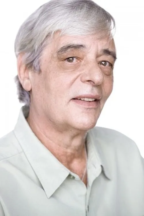 Maia Guest ha trabajado con Robert Brewster en 1 ocasiones