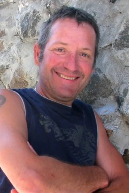 Pierre Perpall ha trabajado con Robert Brouillette en 1 ocasiones