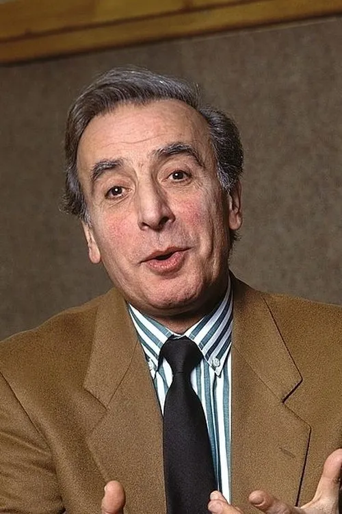 Robert Castel interpretando a Loulou