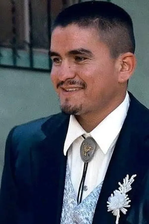 Ivor Shier ha trabajado con Robert Esquivel en 1 ocasiones