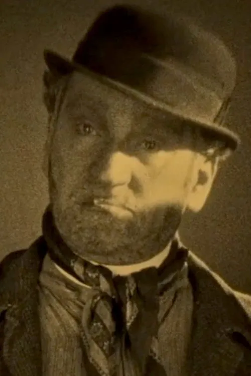 Harry Grunwald ha trabajado con Robert Garrison en 2 ocasiones