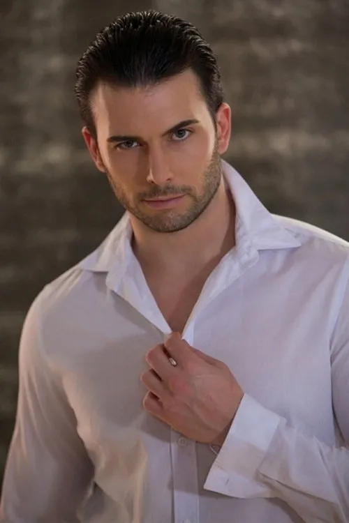 Foto de perfil del actor Robert Gilabert Cuenca en el reparto