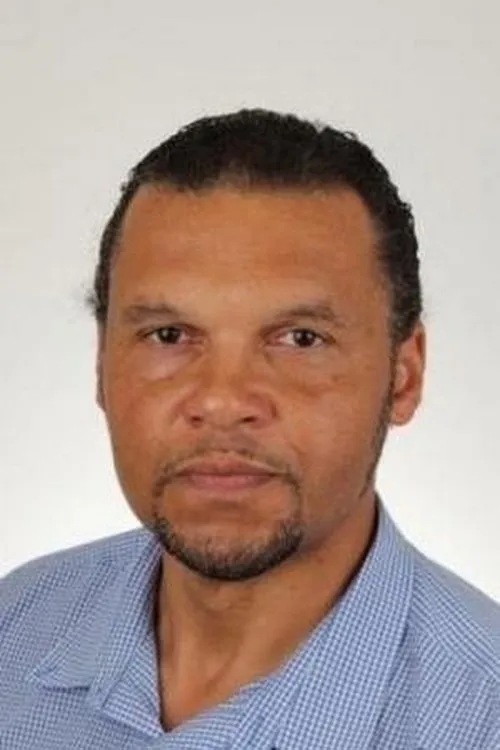 Arkadiusz Walkowiak ha trabajado con Robert Hennig en 1 ocasiones