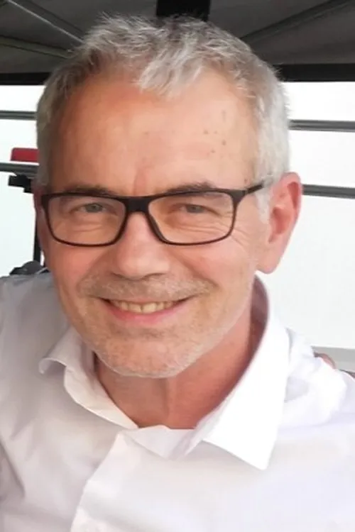 Robert Janowski — personaje: Mikolaj Mellado