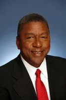 Robert L. Johnson en su biografía y filmografía