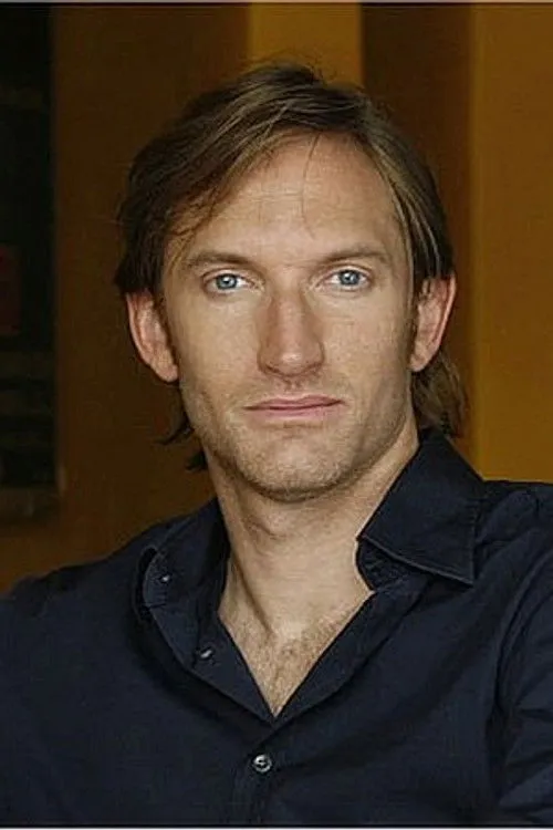 Indira Weis ha trabajado con Robert Lyons en 1 ocasiones