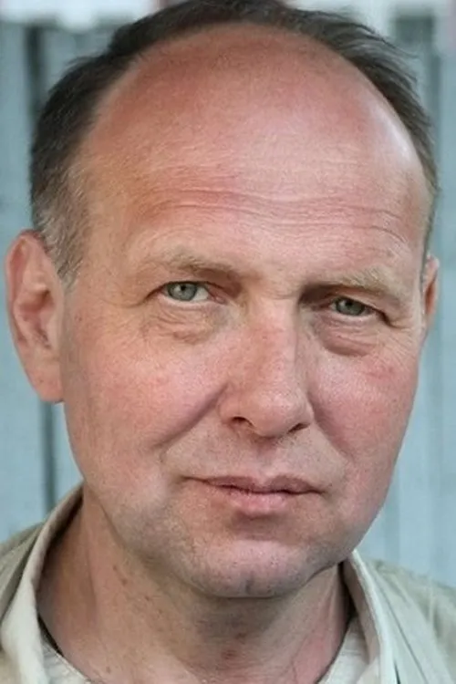 ??? ?????? ha trabajado con Роберт Вааб en 1 ocasiones