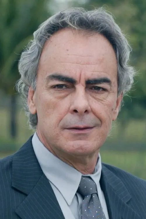 Foto de perfil del actor Roberto Pirillo en el reparto