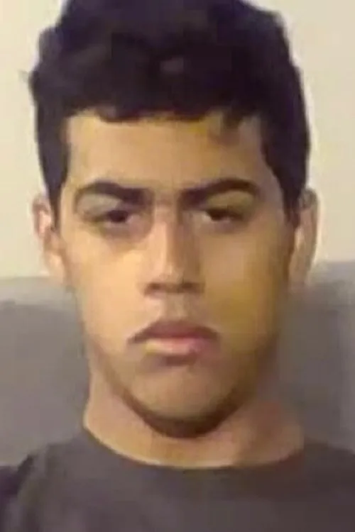 Lucas ha trabajado con Roberto en 1 ocasiones