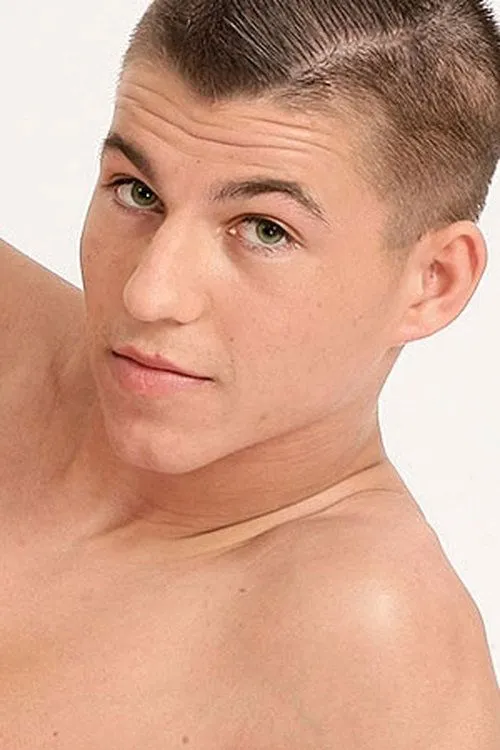 Robin Few interpretando a 