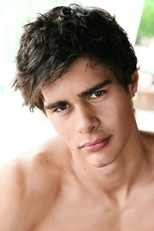 Rocco Alfieri interpretando a