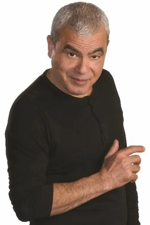 Rocco Barbaro interpretando a 