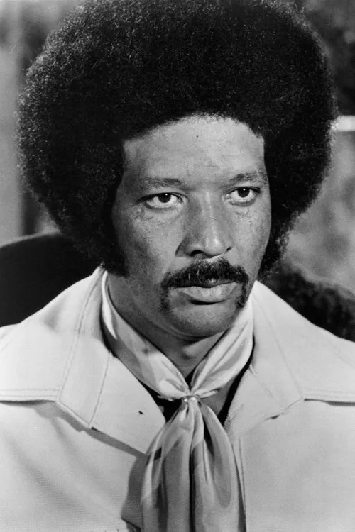 Rockne Tarkington interpretando a Morrison