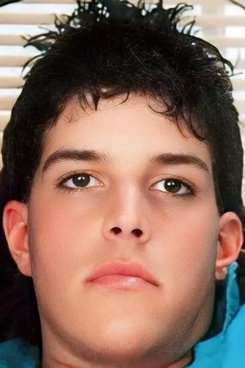 Rocky Dilorenzo interpretando a Spike the Stud (as Rocky Di Lorenzo)