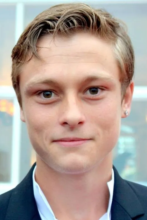 Olivier Ruidavet ha trabajado con Rod Paradot en 1 ocasiones