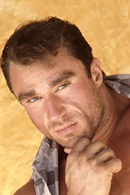 Rod Roddick interpretando a Performer