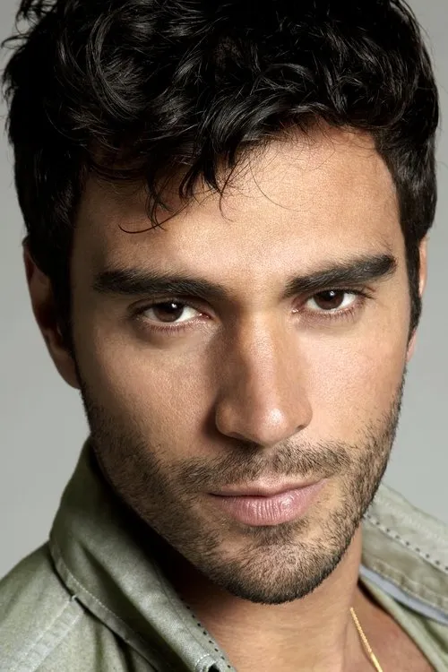 Matt Riddlehoover ha trabajado con Rodiney Santiago en 1 ocasiones