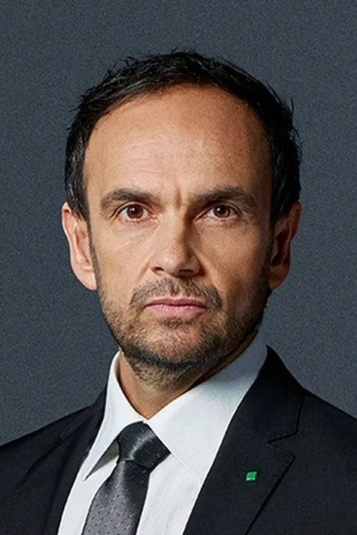 Rodrigo Sepúlveda — personaje: Self - Host