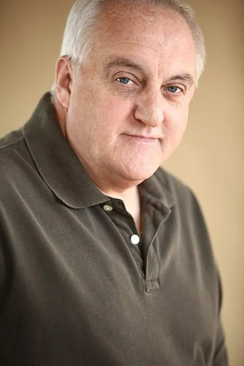 Hester Schell ha trabajado con Roger Wiggins en 1 ocasiones