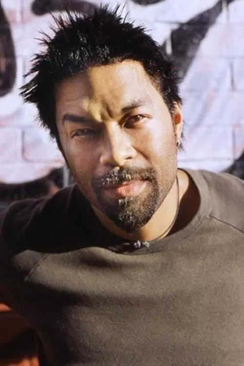 Joseph Pierre ha trabajado con Rogue Johnston en 2 ocasiones