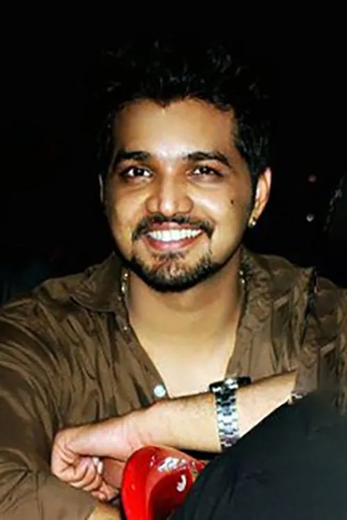 Rohiet Nair interpretando a