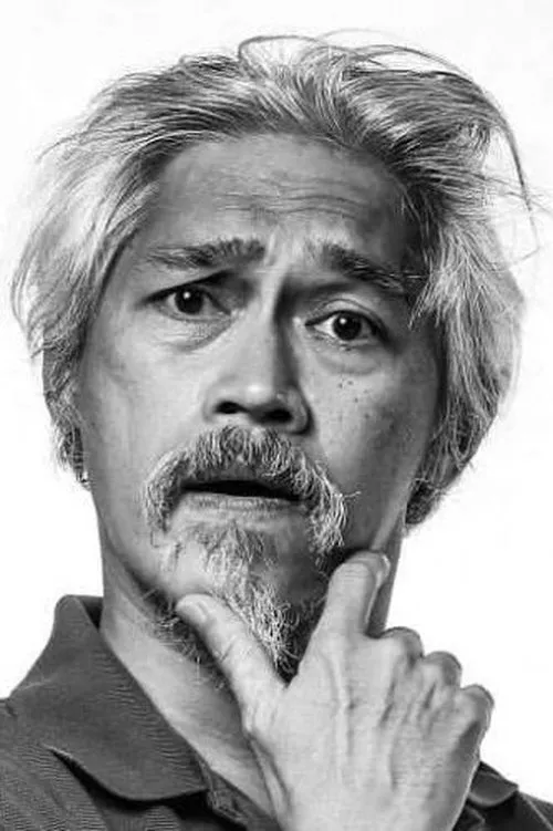 Rolando Inocencio interpretando a 