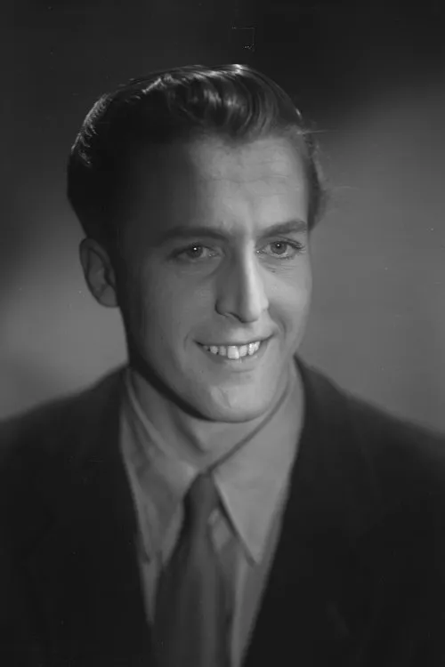 Rolf Labbart interpretando a Pahan valtakunnan ylipappi