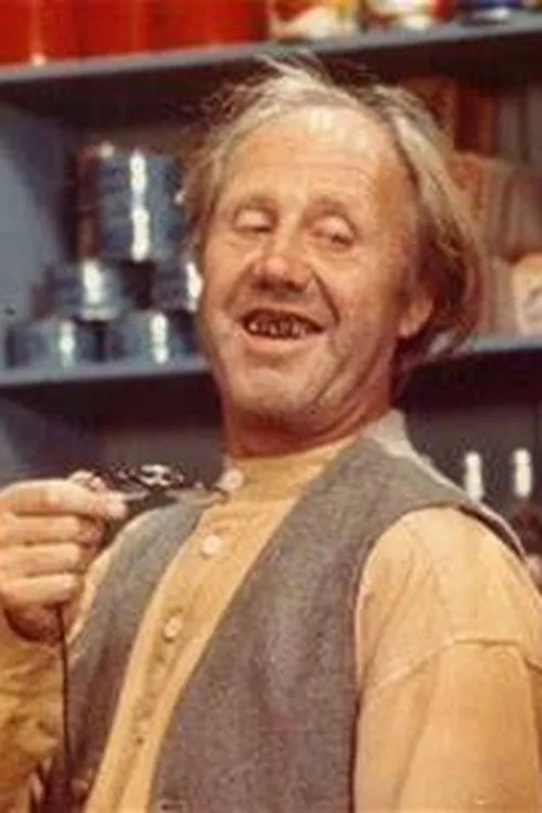 Kjersti Døvigen ha trabajado con Rolf Sand en 5 ocasiones