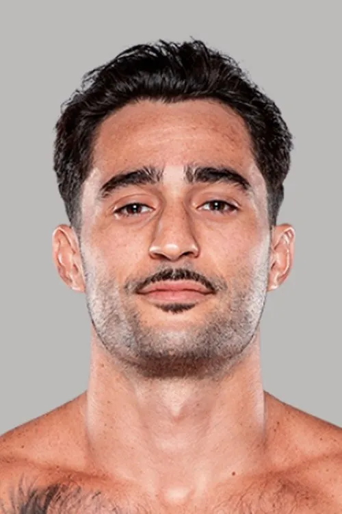 Roman Faraldo interpretando a Self