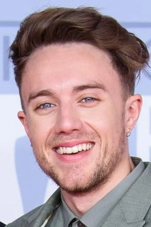 Roman Kemp interpretando a Self (archive footage)