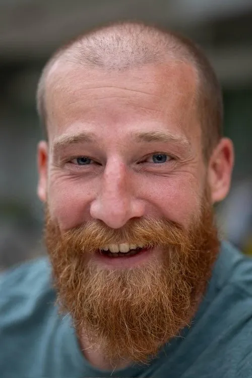 Foto de perfil del actor Roman Kovačovič en el reparto