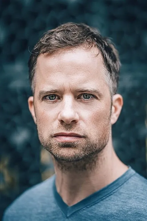 Anne-Marie Waldeck ha trabajado con Roman Roth en 1 ocasiones