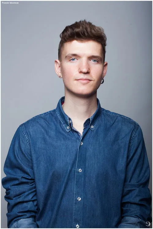 ??? ???????? ha trabajado con Roman Shmakov en 1 ocasiones