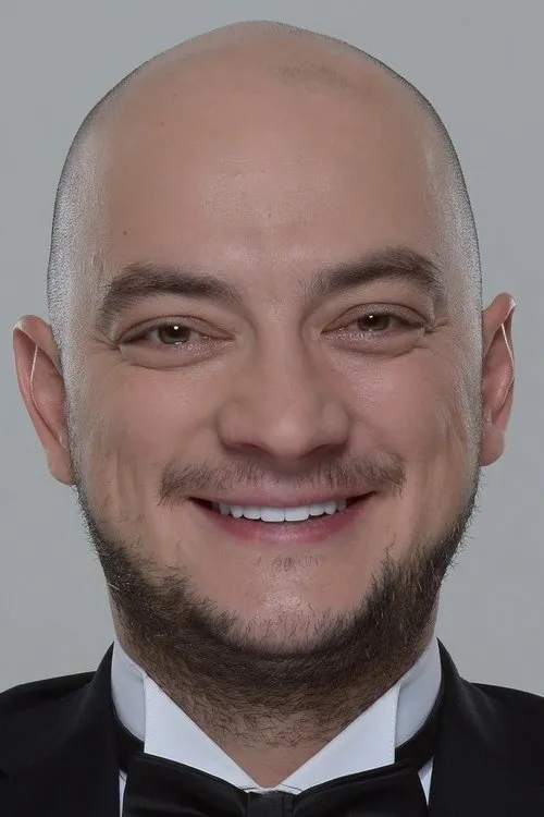 ??????? ?????? ha trabajado con Роман Юнусов en 1 ocasiones