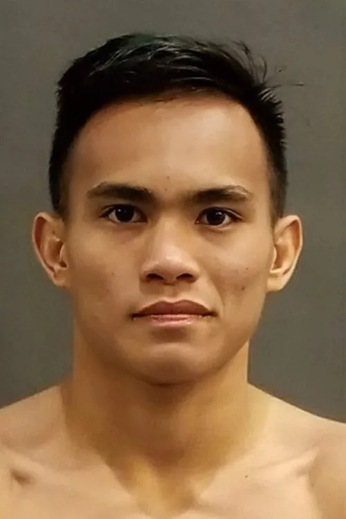 Romero Duno interpretando a Self