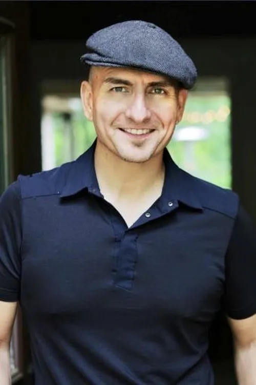 Alex Carson ha trabajado con Ron Gonzalez en 1 ocasiones