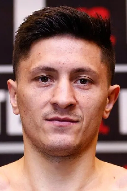 Christopher Pearson ha trabajado con Ronald Gavril en 2 ocasiones