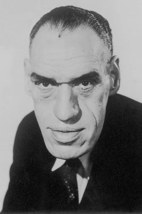 Rondo Hatton interpretando a Hal Moffet AKA 'The Creeper'