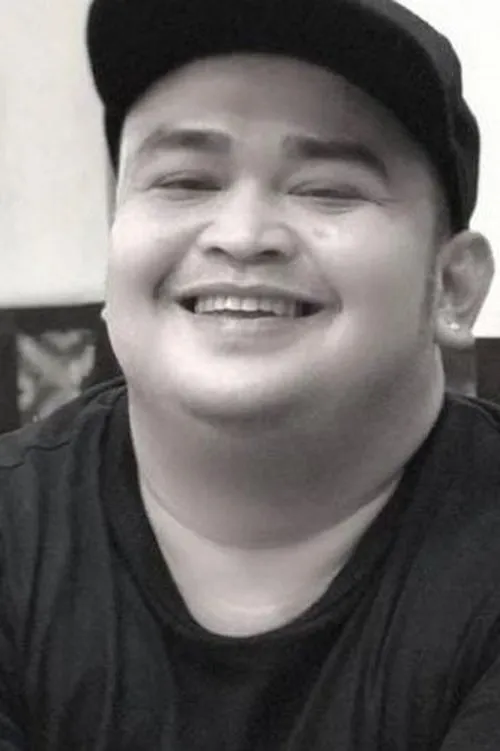 M. Ikhsan Himawan ha trabajado con Roni Galoeng en 1 ocasiones