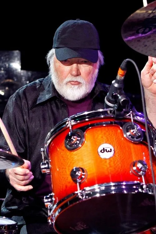 King Errisson ha trabajado con Ronnie Tutt en 2 ocasiones