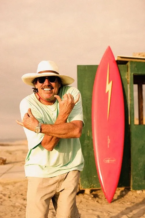 Clyde Aikau ha trabajado con Rory Russell en 1 ocasiones