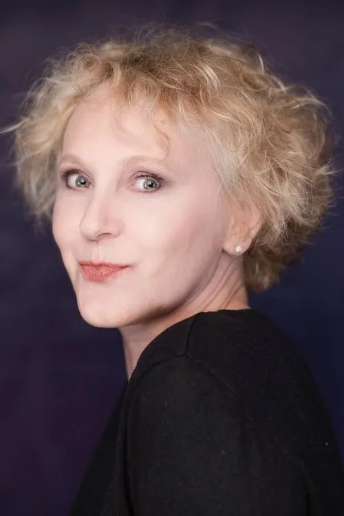 Rosa Enskat interpretando a Frau Knebelmann