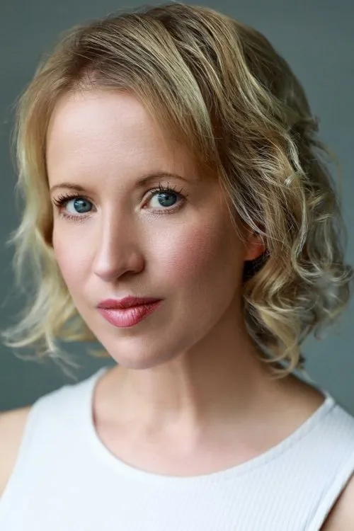 Rosanna Miles interpretando a Griff