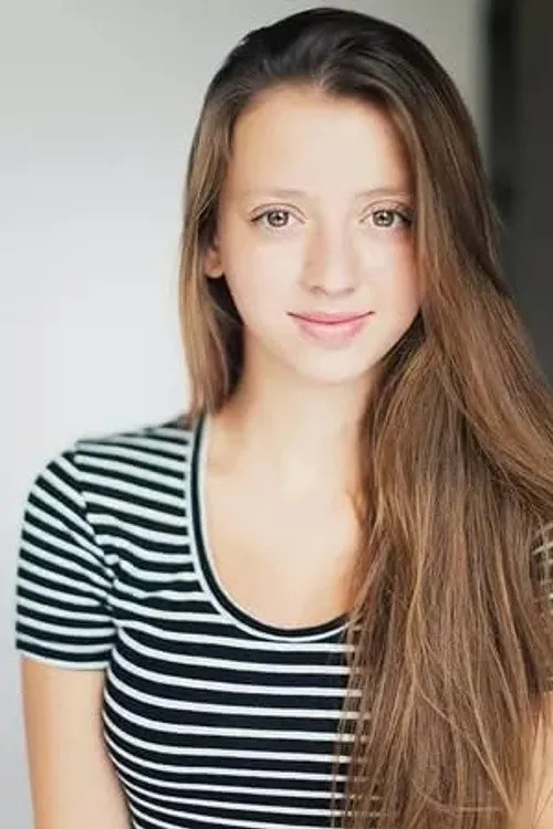 Rose-Marie Coallier interpretando a Jasmine Hamel