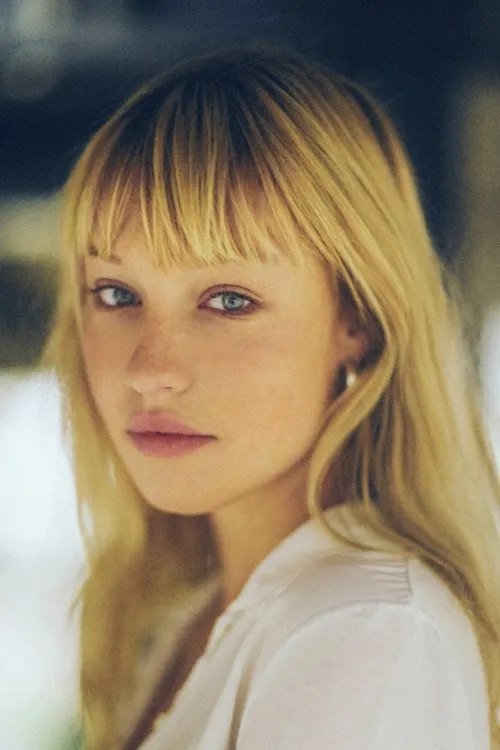 Rose-Marie Perreault interpretando a Victoire Du Sault