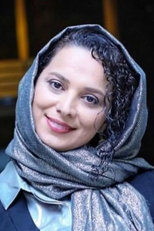 Foto de perfil del actor Roshanak Ajamian en el reparto