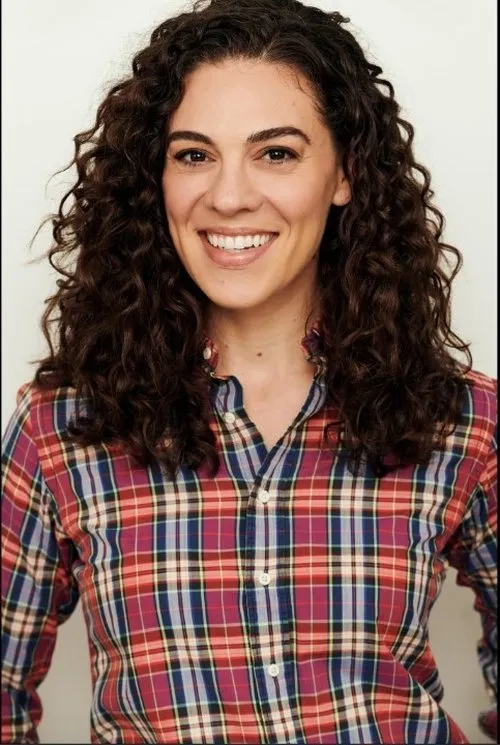 Rosie Moss interpretando a