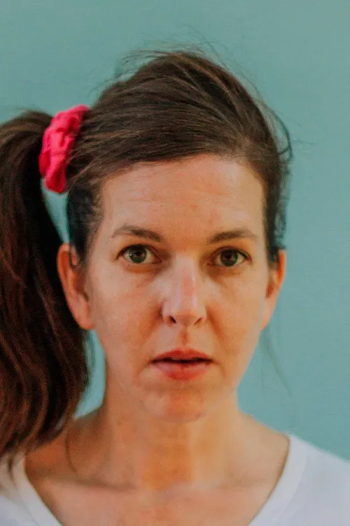 Tina Houtz ha trabajado con Rosie Thomas en 1 ocasiones